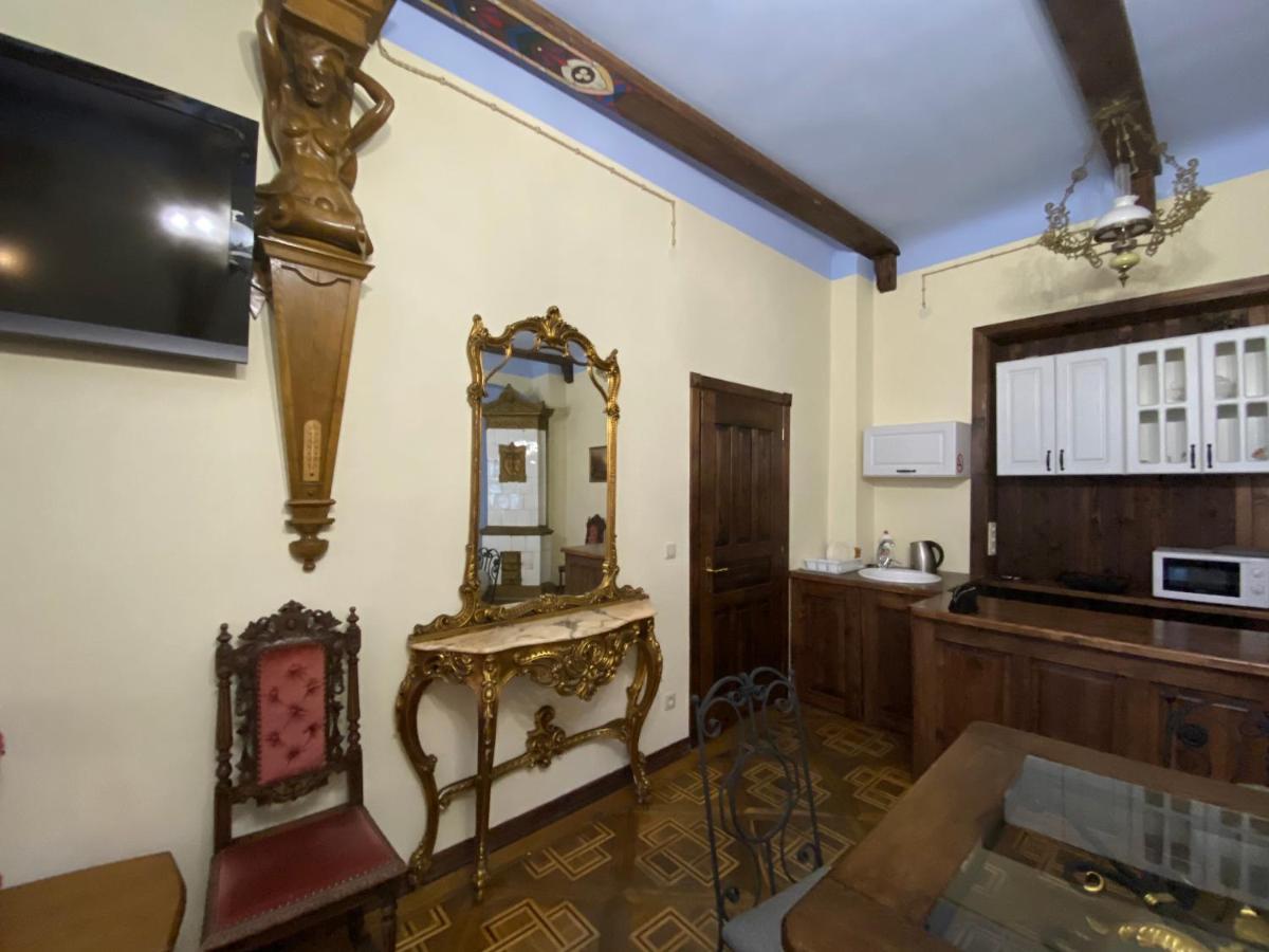 Апартаменти Королівські На Вулиці Лесі Українки 19 Lviv Eksteriør billede
