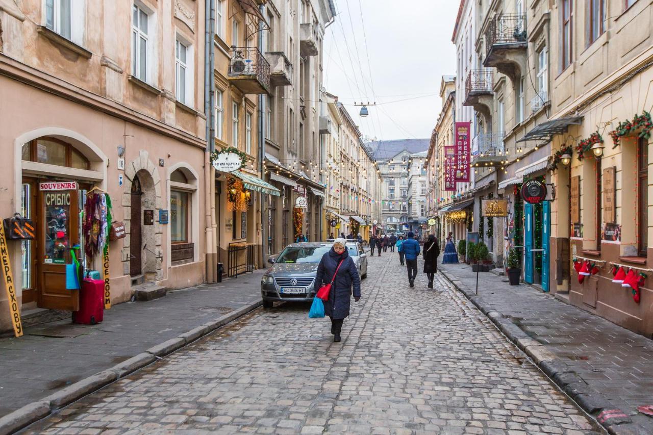 Апартаменти Королівські На Вулиці Лесі Українки 19 Lviv Eksteriør billede